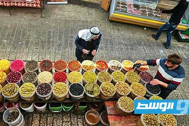 بسبب التعنت الإسرائيلي.. السلطة الفلسطينية عاجزة عن دفع رواتب موظفيها قبل عيد الفطر