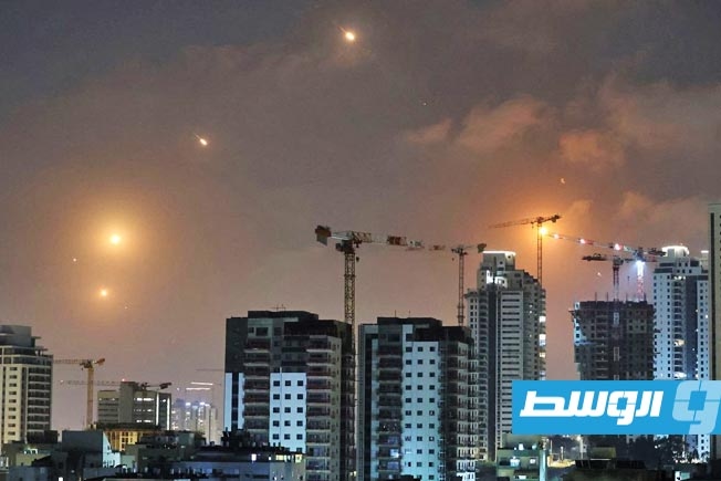 إيران تدعو لإخلاء منطقة رامات غان قرب تل أبيب