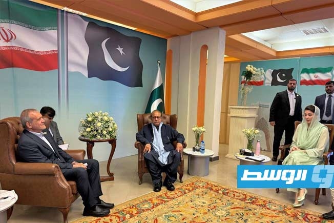 مع زيارة بزشكيان.. وزير الدفاع الإيراني يبحث التعاون العسكري مع باكستان