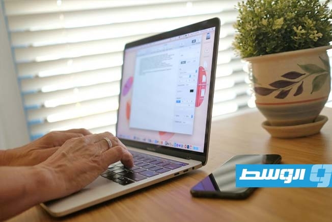 النقابات الأميركية تخوض معركة حماية العاملين من اجتياح الذكاء الصناعي