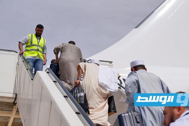بالفيديو.. أولى رحلات الحجاج من مطار معيتيقة