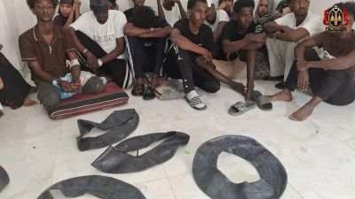 حبس 10 متهمين من ميلشيا «العمو» في وقائع قتل وتعذيب مهاجرين