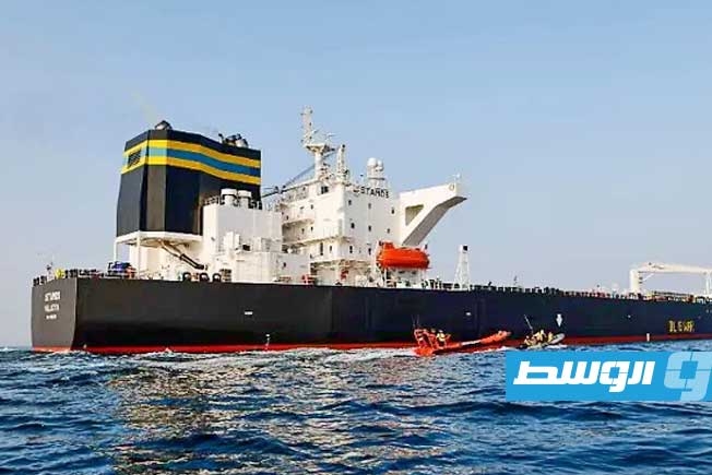 عقوبات ضد «أسطول الظل».. أوروبا تقترح خفض النفط الروسي إلى 45 دولاراً