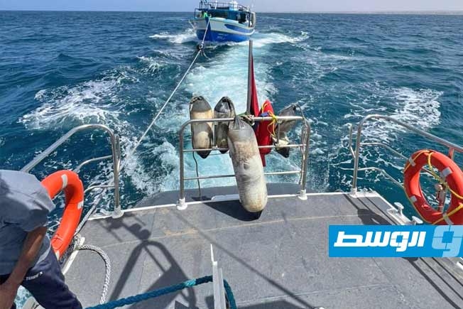 إنقاذ قارب صيد تعطل قبالة تاجوراء