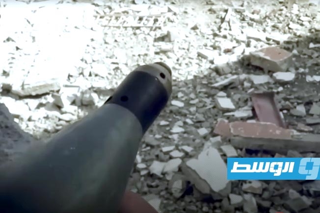 شاهد: «سرايا القدس» تستهدف منزل تحصّن به جنود الاحتلال شرق غزة بصاروخ «107»