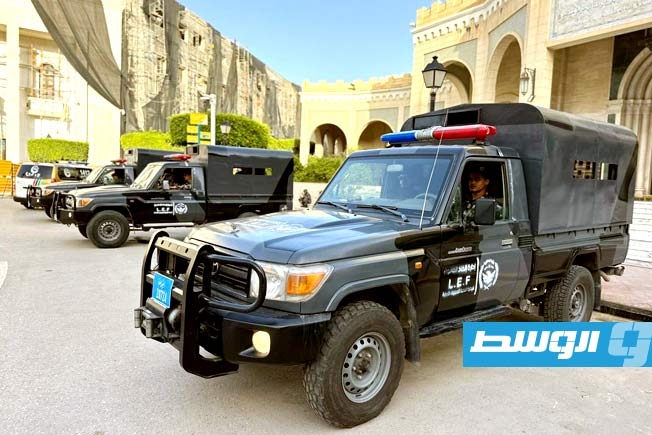 نشر دوريات «إنفاذ القانون» بطرابلس أول أيام العيد (صور)