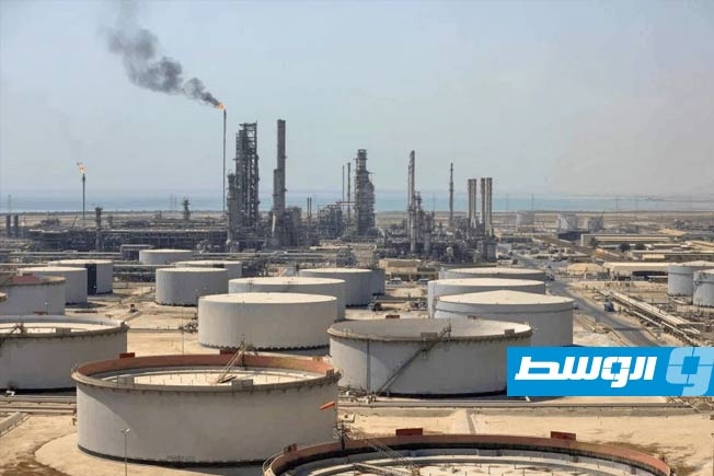 أسعار النفط تستقر وسط ترقب بيانات المخزونات الأميركية