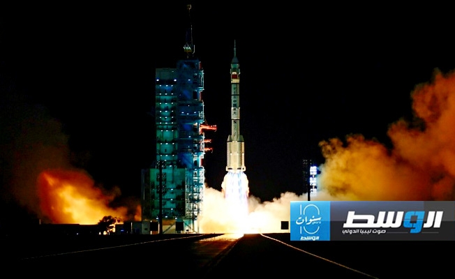 الصين ترسل روادا جددا بينهم ثالث صينية في الفضاء
