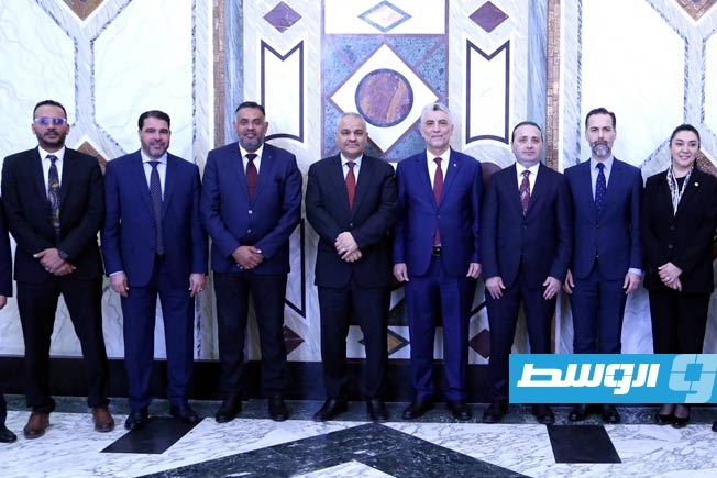 محافظ «المركزي» يبحث مع وزير التجارة التركي تسوية «خطابات الضمان»