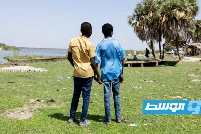 الفقر والتهميش يدفعان شباب بحيرة تشاد نحو الجماعات المسلحة أو التنقيب عن الذهب