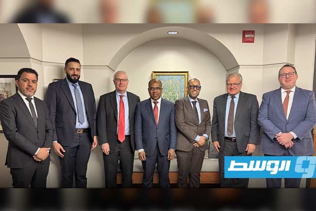 وفد حكومة الوحدة يبحث مع مسؤولي الخارجية الأميركية الملفات السياسية والاقتصادية