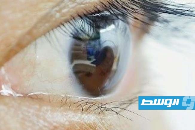 عدسات لاصقة تمنح البشر القدرة على رؤية الضوء غير المرئي