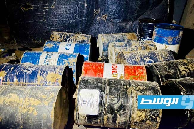 ضبط 23 برميل وقود معدة للتهريب في جالو