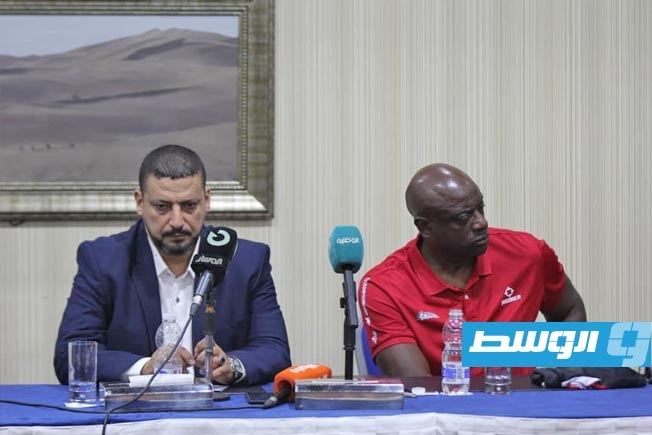 اتحاد السلة الليبي يقدم مدربه الأميركي الجديد فينسنت لقيادة المنتخب في مؤتمر صحفي (صور)