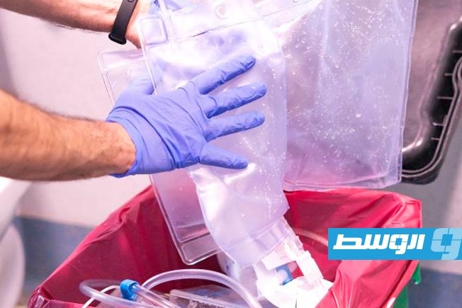 «بكتيريا آكلة للبلاستيك».. سلاح ذو حدّين في المستشفيات