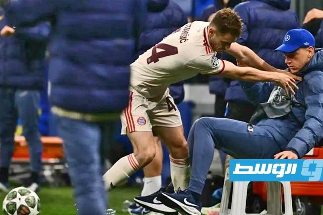لاعب بايرن ميونخ يصف نفسه بـ«الغباء» بسبب واقعة حامل الكرات