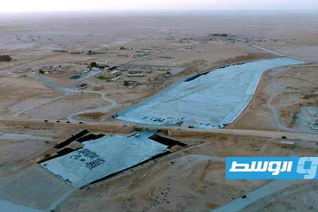 إنشاء قنوات صرف و4 سدود توجيه على طريق المخيلي الصحراوي