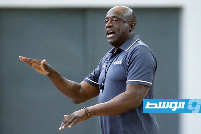 المنتخب الليبي لكرة السلة يواصل تدريباته تحت قيادة جيمس صموئيل فينسنت