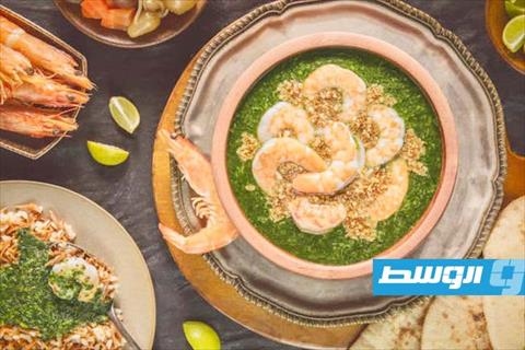 ملوخية بالبصل والجمبري