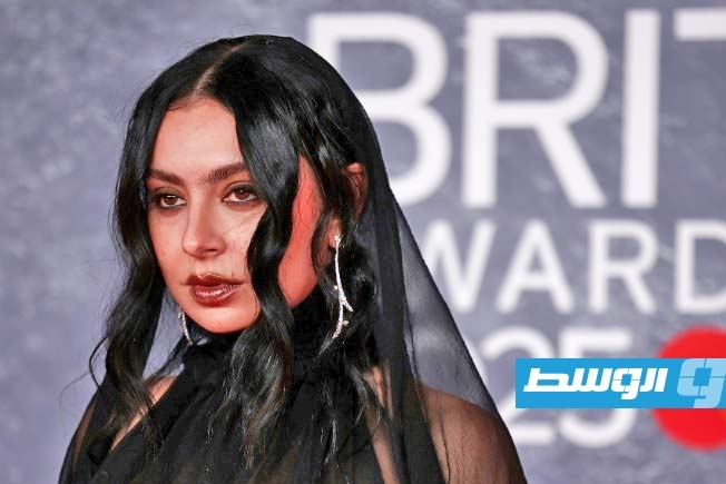 البريطانية «تشارلي إكس» تحصد 5 جوائز في حفل «بريت أووردز»