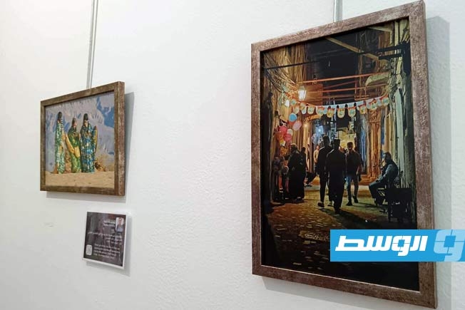 في النسخة الثالثة من «حياتهم».. سفر وبشر ولوحات تصافح الماء