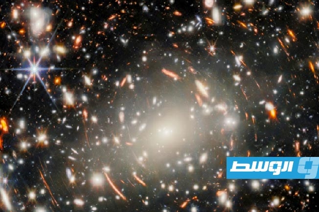تلسكوب «جيمس ويب» يلتقط صورة جديدة من المليار سنة الأولى للكون