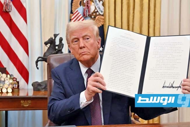 سياسات ترامب تجبر الشركات على سحب استثمارات بـ8 مليارات دولار في الطاقة المتجددة