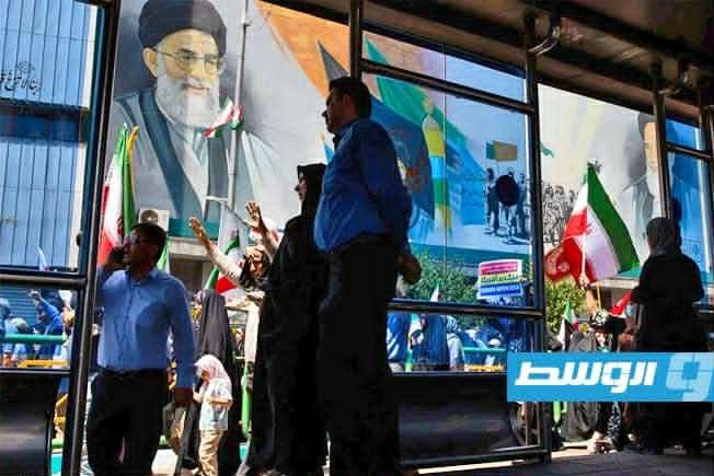 «نيويورك تايمز»: خامنئي ينتقل إلى مكان سري.. وقطع الاتصالات الالكترونية لمنع تعقبه