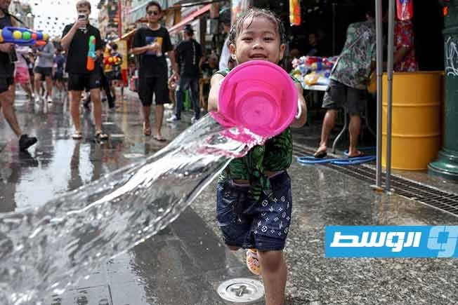 في احتفالات بالسنة التايلاندية الجديدة .. مهرجان المياه رمزاً «للنقاء»