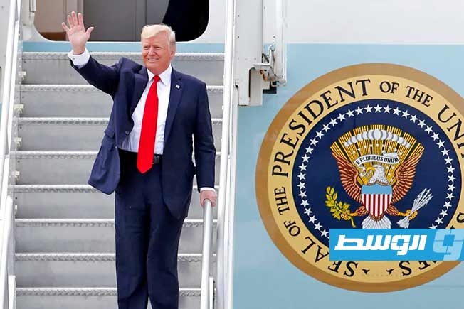 بسبب هبة الطائرة القطرية.. زعيم ديمقراطي يطالب بتعليق تعيينات ترامب القضائية