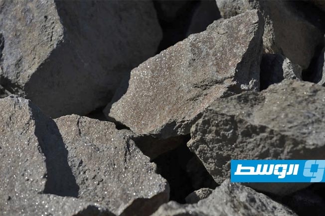 بـ93.5%.. واشنطن تفرض رسوم إغراق على واردات الغرافيت الصينية