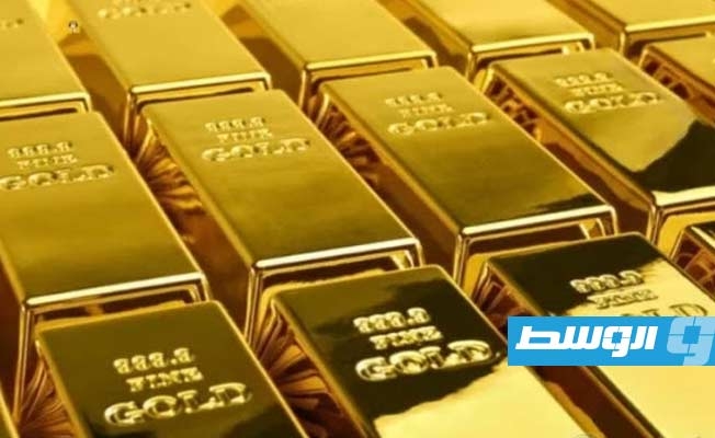 تقرير فرنسي يحذر من تنامي تهريب الذهب والعملات المزورة في ليبيا