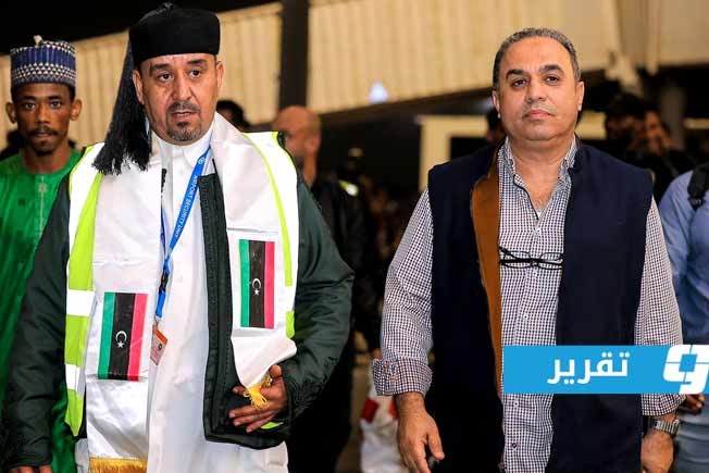 (صور) وصول «الفرسان» لملاقاة «أسود» الكاميرون على متن طائرة خاصة وسط غيابات كبيرة