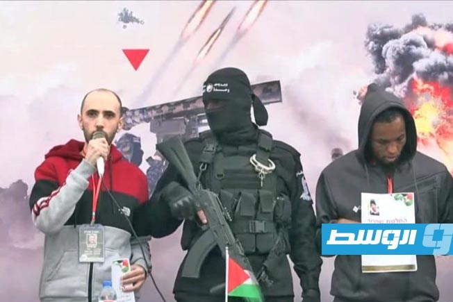 جيش الاحتلال يعلن تسلمه أسيرين مفرج عنهما من غزة