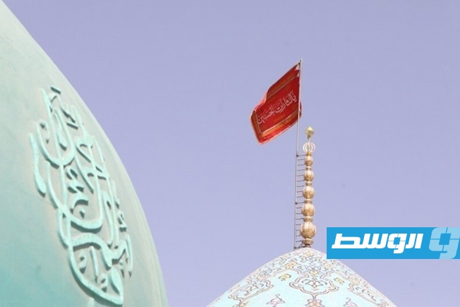 «نصر من الله وفتح قريب» و«يالثارات الحسین» فوق مساجد إيران استعدادا للرد على الهجوم الإسرائيلي