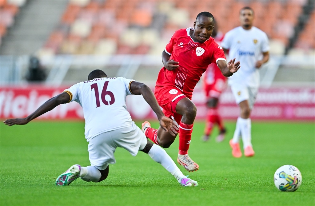 Tinkler full of praise: ‘Makgalwa is taking his profession seriously'