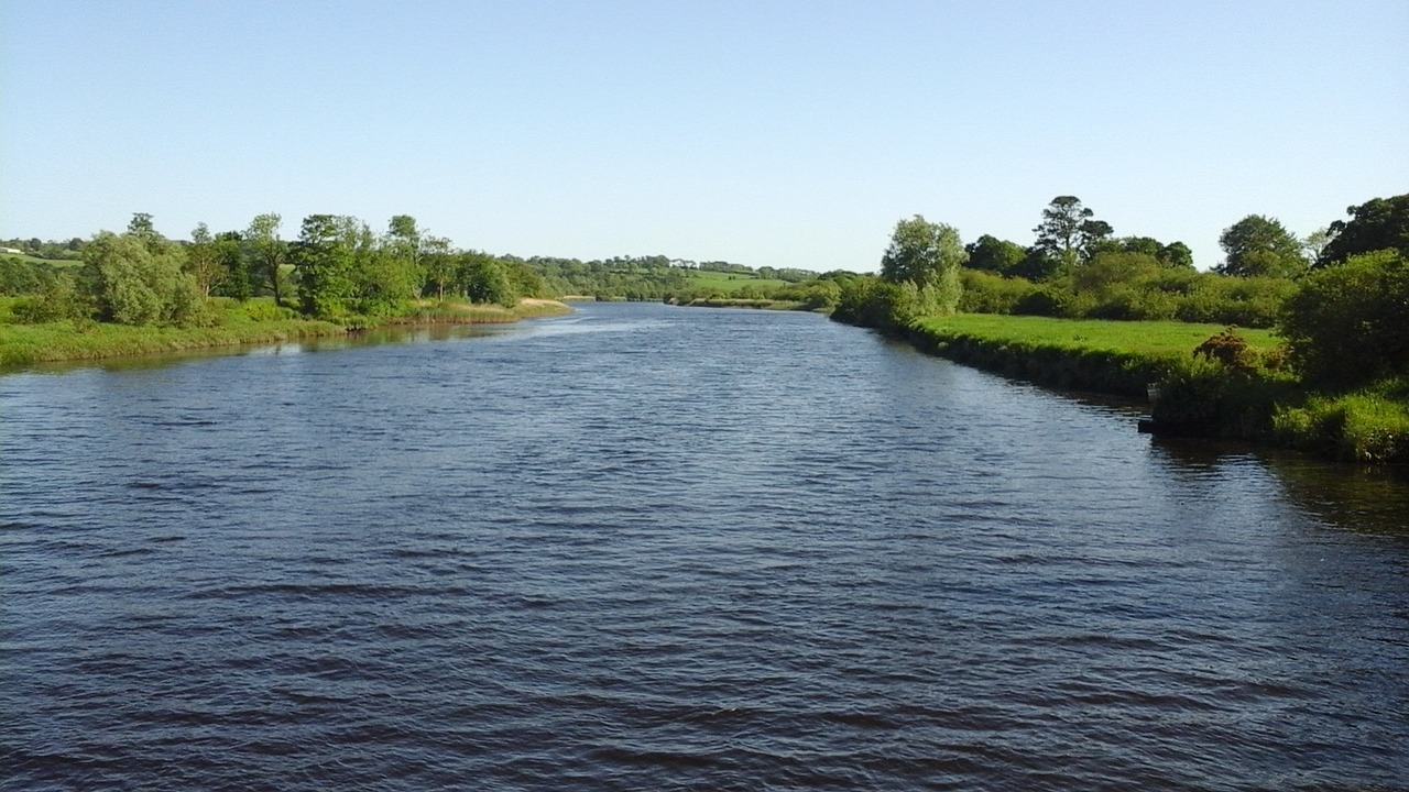 Concern that gov proposal lowers protection for rivers and lakes