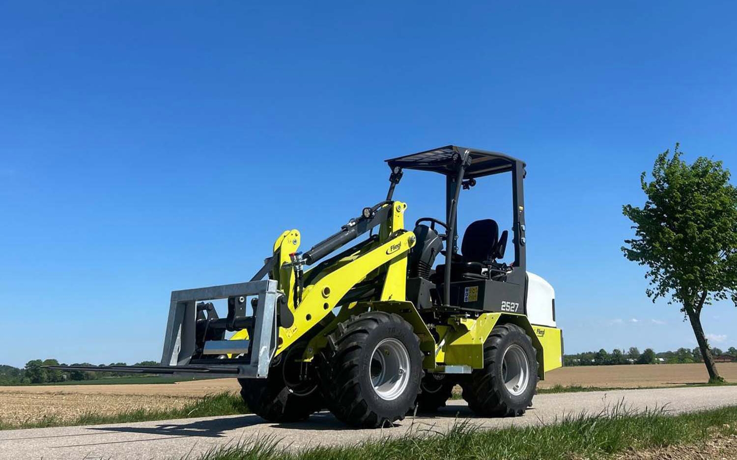 First Fliegl loader leans on Kaweco-based design