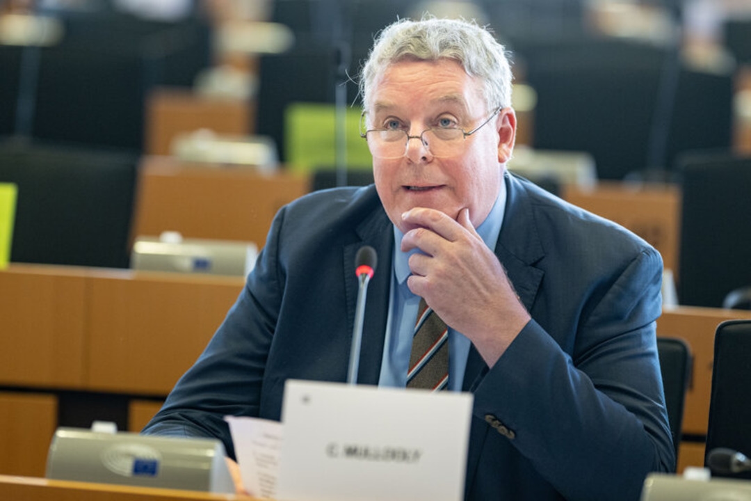 MEP tells commission 'stop moving goalposts' on derogation