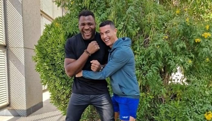 مقترح كاميروني.. ترشيح كريستيانو رونالدو لـ«الفنون القتالية»