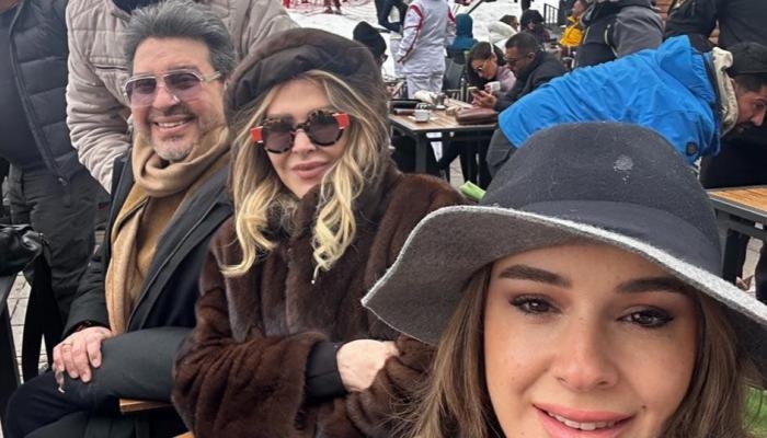 أحدث ظهور لأحفاد هاني شاكر بعد حفله في لبنان