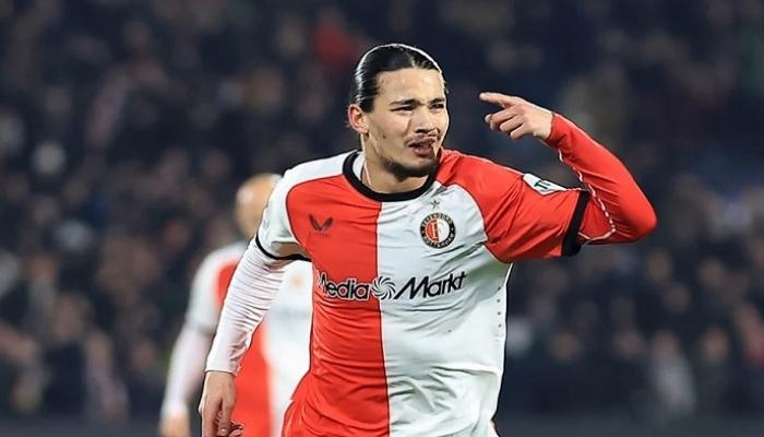 بتصرف غير مسؤول.. هل يحرم فينورد حاج موسى من منتخب الجزائر؟