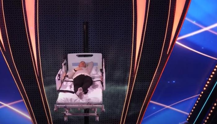 إجابة سؤال «رامز إيلون مصر» اليوم.. ما هي نقشة بلوفر حسام حسن؟