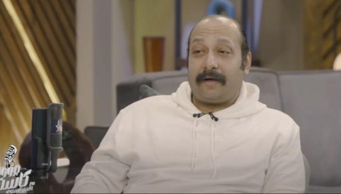 لماذا تفشل في السينما؟ رد طريف من محمد ثروت على سؤال حسن عسيري (فيديو)