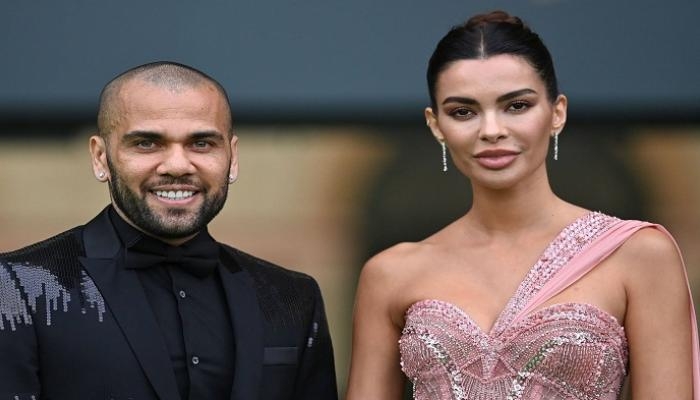 بعد البراءة.. زوجة داني ألفيس تفاجئه بخبر سعيد
