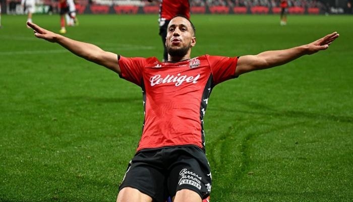 يطرق باب منتخب الجزائر.. 4 معلومات مثيرة عن أمين حامية