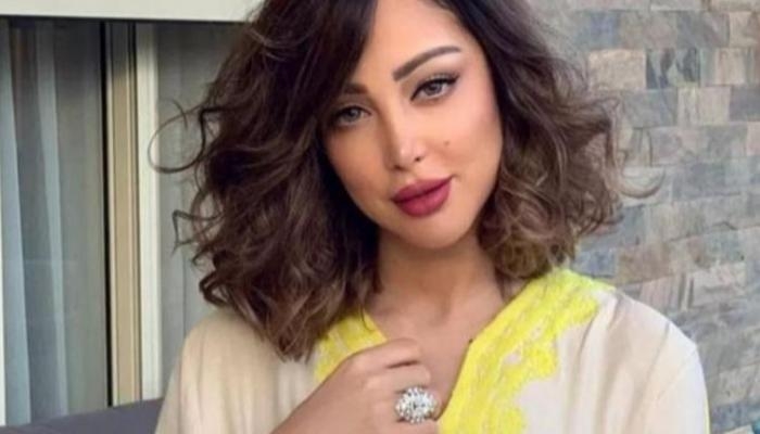 بسمة بوسيل تخطف الأنظار بفستان زفاف