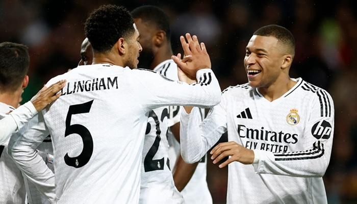 «شطرنج الأبطال».. تيفو ملكي يُعد ريال مدريد لإسقاط قطعة أرسنال