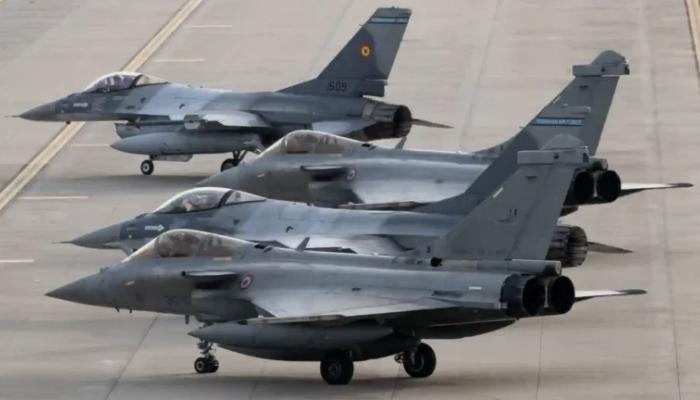 فرنسا تنشر 9 طائرات بالسويد.. «استعراض قوة» على خاصرتي «الناتو»