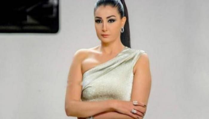 غادة عبدالرازق تشبه الفن بالقمار